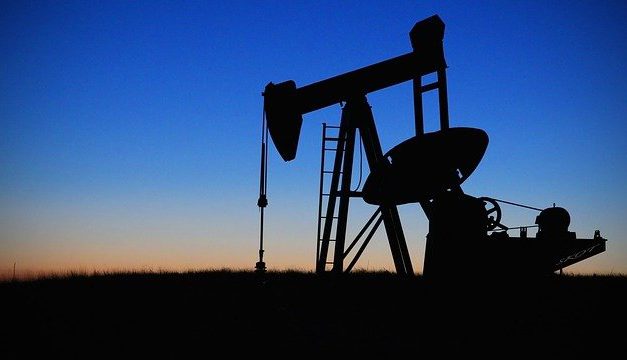 El barco de la energía no tiene rumbo
